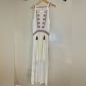 Mystree White and Cream Sleeveless Maxi Sundress Size M
